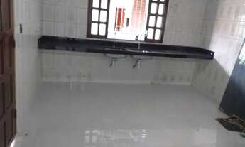 Imagem 3: Casa com piscina e campinho de futebol/vôlei