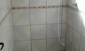 Imagem 2: Alugo casa de 02 quartos dem. depend. Jd. Mont Serrat, prox. Supermercado Solução