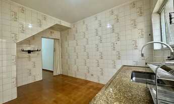 Imagem 5: Sobrado de rua na Mooca com 2 dormitórios e próximo ao transporte público e comércios da r