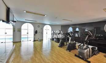 Imagem: Apartamento em condomínio estilo neoclássico