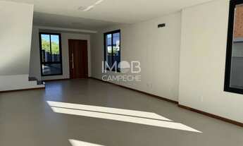 Imagem 2: Casa em loteamento, financiável, com 3 dormitórios à venda no Campeche