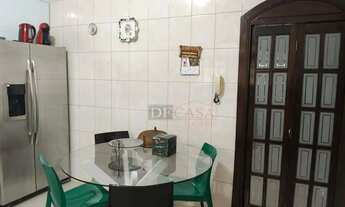 Imagem 4: Sobrado + Edícula / 3 dormitórios (1 suíte) / Varanda / Quintal / Área Gourmet / 2 vagas c