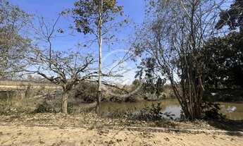 Imagem: Vende-se área de alto padrão com 3 casas