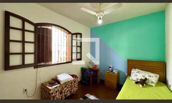 Imagem 5: Casa à Venda - Colégio Batista, 3 Quartos, 330 m2