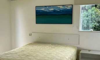 Imagem 2: Venda de Casa de Luxo em Camaçari-BA: 4 Quartos, 3 Suítes, 3 Banheiros, 2 Vagas de Garagem