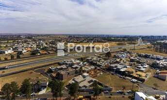 Imagem 6: Terreno de 360 m² no Condomínio Village La Montagne, Localização Privilegiada e Lazer Comp