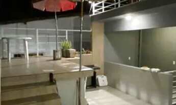 Imagem 5: Casa em rua pública