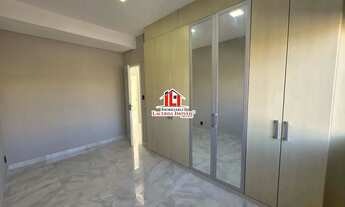 Imagem 4: Casa Duplex no Residencial Santa Mônica com 3 Qts sendo 1 Suíte com Closet e Varanda