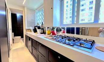 Imagem 5: Reformado / ótima localização / mobiliado / 2 suítes