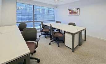 Imagem 4: Espaço de escritório lindamente projetado para 10 pessoas em Spaces Spaces Vila Madalena