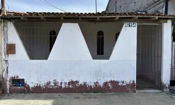 Imagem 2: Casa na rua Jandaia Parque Ipê - Feira - BA