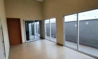 Imagem 7: Casa para venda em Jardim Valencia de 250.00m² com 3 Quartos, 1 Suite e 4 Garagens