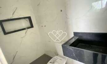 Imagem 6: Luxo e Conforto: Apartamento com Pé Direito Duplo, Lareira e Box no Edifício Valentina