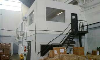 Imagem 2: GALPÃO/DEPÓSITO/ARMAZÉM PARA LOCAÇÃO - Rua Luis Camará - Ramos, Rio de Janeiro - RJ