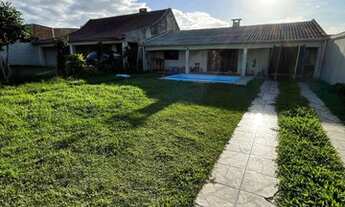 Imagem 4: Casa com piscina no centro de imbé