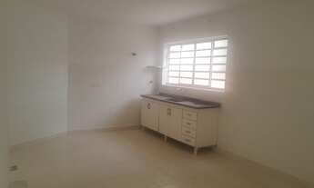 Imagem 4: Sobrado para aluguel e venda tem 180 metros quadrados com 2 quartos