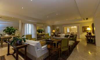 Imagem 2: Espaço e sofisticação neste apartamento clássico no jardim paulista