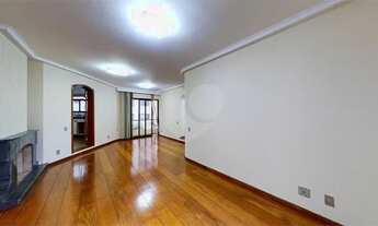 Imagem 2: Apartamento a venda em Moema com 140m², excelente oportunidade