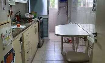 Imagem 5: Vendo apartamento de três dormitórios na Rua São Francisco, confluência dos Bairros Santan