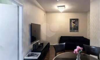 Imagem 2: Apartamento em Moema para venda e locação de 80m² com 3 dormitórios, 1 suíte e 2 vagas