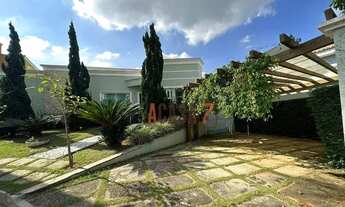 Imagem: Casa à venda com 3 suítes no Village D´Avignon