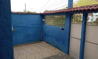 Imagem 3: Casa de vila térrea com 02 quartos e garagem para 03 carros e quintal