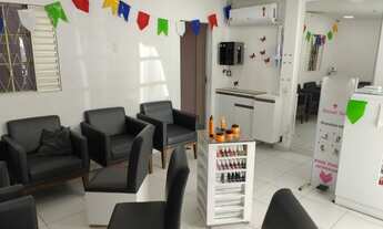 Imagem 2: Repasso Espaço de beleza/Salão Oportunidade de excelente investimento com renda comprovada