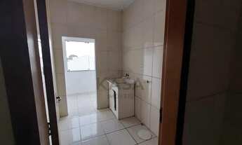 Imagem 5: Apartamento medindo aproximadamente 70m², 02 dormitórios, sendo 01 suíte, sala de estar, c