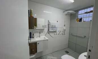 Imagem 7: Linda Casa Térrea - 3 drm sendo 1 suíte, quintal grande, 4 vaga de garagem e excelente loc