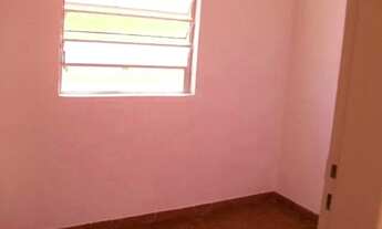 Imagem 3: ALUGA CASA TERREA ,A 100 METROS DO SHOPPING COLINAS, com 4 quartos