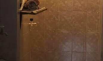 Imagem 6: Aluguel de Kitnet - sala, cozinha, banheiro, varanda e área de serviço