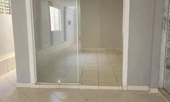 Imagem 2: Casa para aluguel possui 300 metros quadrados com 4 quartos em Parque Amazônia - Goiânia