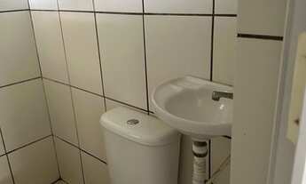 Imagem 6: Casa fundos dois cômodos, banheiro e espaço de lavanderia