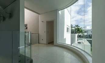 Imagem 5: Pavimento superior: 07 suítes, sendo 02 master, 9 vagas