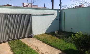 Imagem 2: CASA SETOR CENTER VILLE 3 QUARTOS SENDO 1 SUÍTE LAJOTADA VARANDA AMPLO QUINTAL OPORTUNIDAD