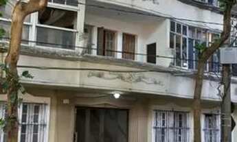 Imagem: Claro e espaçoso apto joia rara da Urca