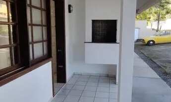 Imagem 4: Apartamento para aluguel possui 32 metros quadrados com 1 quarto em Campeche - Florianópol