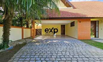 Imagem 3: Casa em condomínio à venda em Santa Felicidade