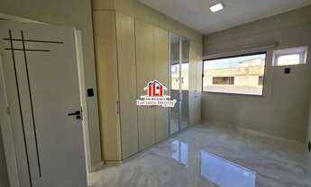 Imagem 3: Casa Duplex no Residencial Santa Mônica com 3 Qts sendo 1 Suíte com Closet e Varanda