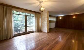 Imagem 2: Casa Assobradada para Alugar com 4 Quartos Localizada no Centro de Londrina