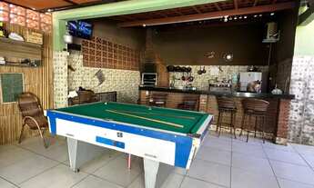 Imagem 2: Casa para venda possui 300 metros quadrados com 4 quartos em Jardim Curitiba - Goiânia - G