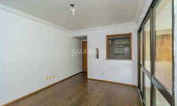 Imagem 2: Apartamento com 2 dormitórios, sendo 1 suíte, e 1 vaga de garagem no bairro Menino Deus