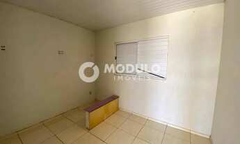 Imagem 6: Casa disponível para locação no bairro Pequis