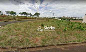 Imagem: Terreno de esquina à venda, 351,69m² por