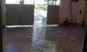 Imagem 2: Duas casas à Venda