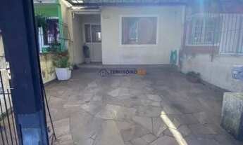 Imagem 3: Casa em Porto Alegre, no bairro Hípica, com 2 dormitório(s), e 2 banheiros, à ve