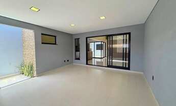 Imagem 2: Casa à Venda em Bragança Paulista-SP, Condomínio Villa Verde: 3 Quartos, 1 Suíte, 2 Salas