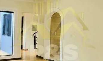 Imagem 7: Sobrado com 1 quarto térreo, aquecimento solar, +3 dormitórios, sala ampla