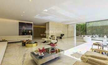 Imagem 4: Casa moderna assinada por guilherme torres no jardim paulista