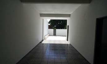 Imagem 3: Sobrado para alugar por R$ 1.950,00/mês - Conjunto Residencial Parigot de Souza - Maringá